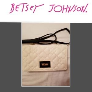 💚 BNWT Betsey Johnson Crossbody